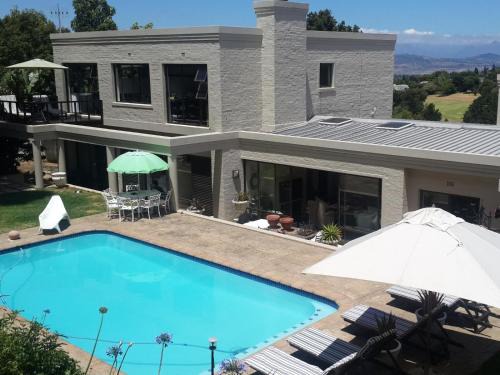 Eikenbosch Bed & Breakfast | The Greens Guesthouse Bellville Golf Course