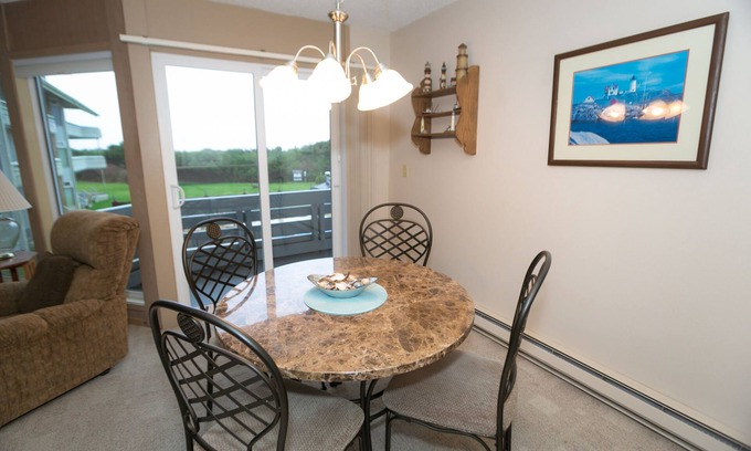 Ocean Shores Apartment | The Grey Gull