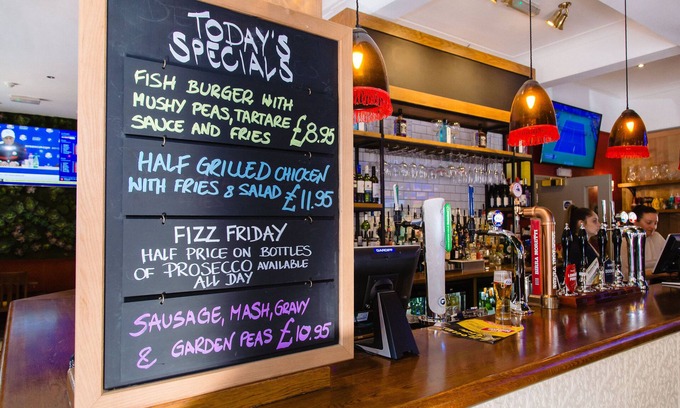 Vauxhall Bed & Breakfast | The Griffin Belle Hotel Vauxhall