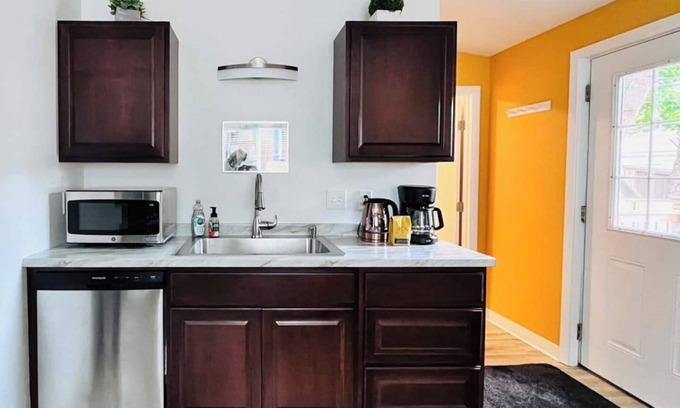Heart of Missoula Apartment | The Grizzly Den | 2 Blocks DT, River & UM