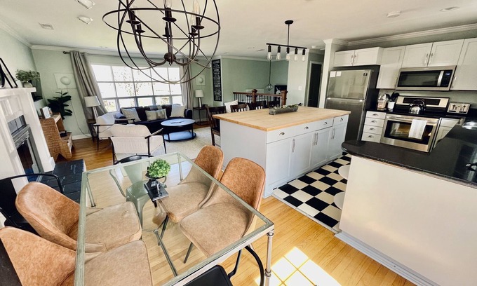 Vista Acres House | The Grove: Gather. Relax. Play. Shop. Explore.