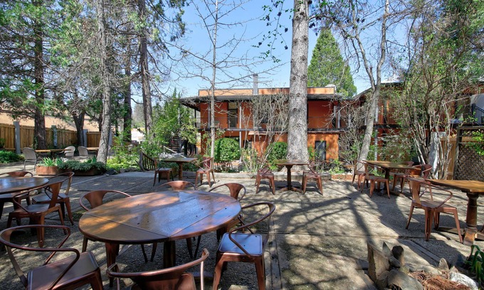 Groveland Hotel | The Groveland Hotel
