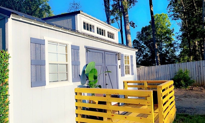 Barium Springs Cottage | The Guesthouse Getaway just 7 minutes to Hwy 77