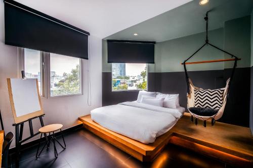 Nguyen Thai Binh Hotel | The Hammock Hotel Fine Arts Museum