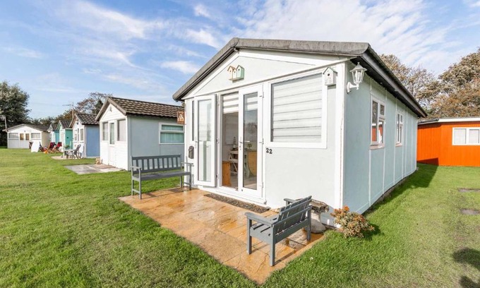 Mundesley House | The Happy Hedgehog