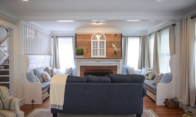 Kennebunkport Bed & Breakfast | The Harbor Inn