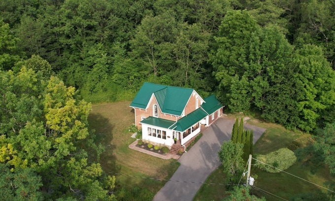 Hastings House | The Hastings House Vacation Home