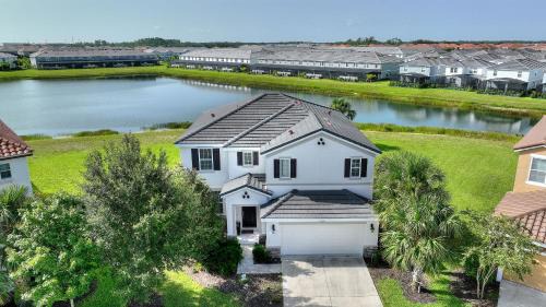 Loughman Villa | The Haven At Solterra Resort By Shine Villas 523