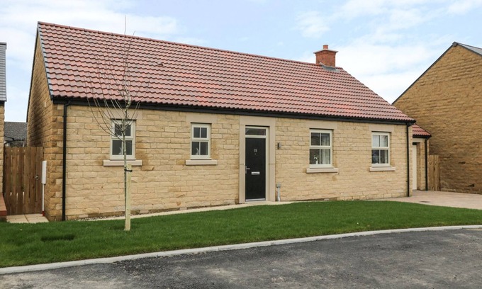 Embleton Cottage | THE HAVEN, country holiday cottage, with a garden in Embleton