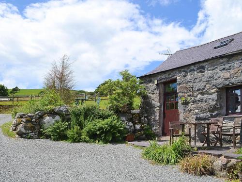 Pentrefelin House | The Hayloft Barn