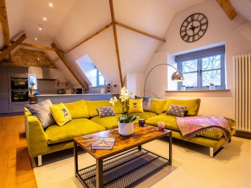 Winchcombe House | The Hayloft