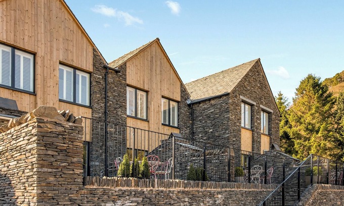 Newby Bridge Cottage | The Hedgehog-UK46923