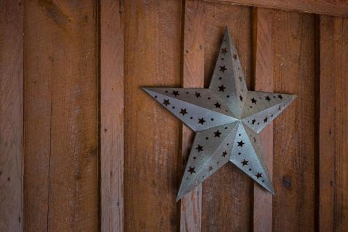 Robbinsville House | The Hemlock Hide Away