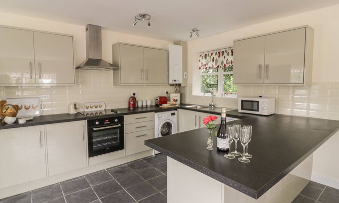 Bromyard Cottage | The Hen House