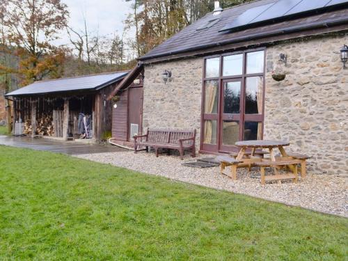 Llandovery House | The Hen House