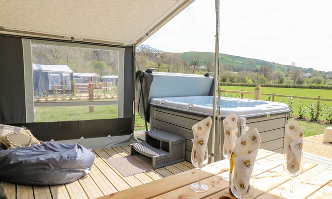 Llandrindod Wells Cottage | The Heron