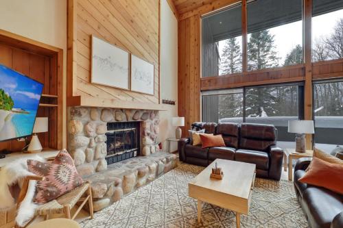 Harbor Springs House | The Hidden Chalet