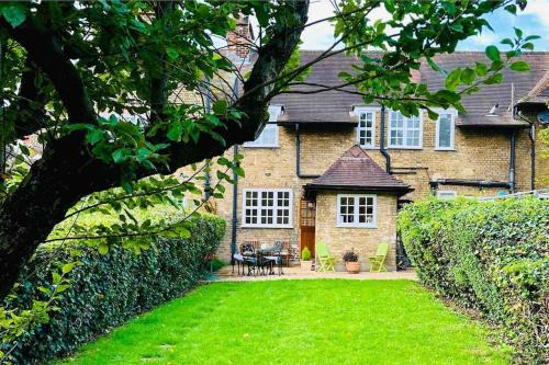 Golders Green House | The Hidden Cottage