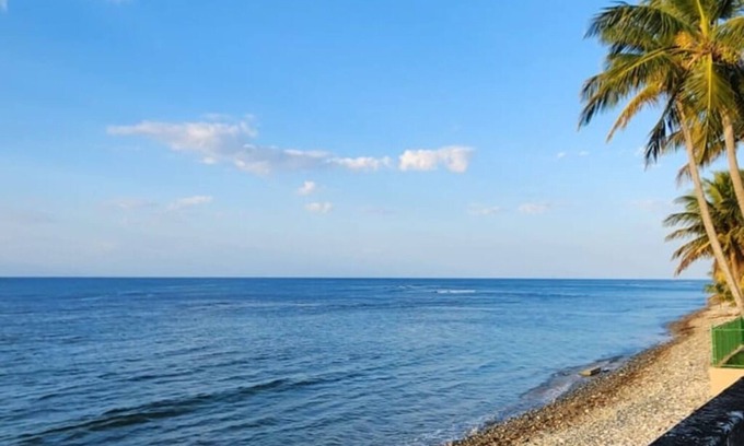 Guardarraya House | "The hidden Gem of PR" Seaside in Patillas, PR. Steps from the Beach.