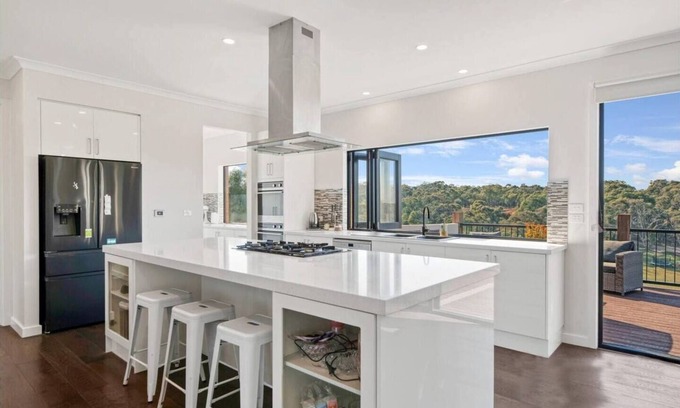 Wallan Other | The Hidden Paradise in the Valley, your dream Farmhouse