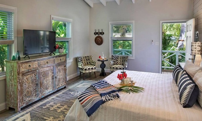 Estate Hull Cottage | The Hideaway-Beachfront Cottage #6