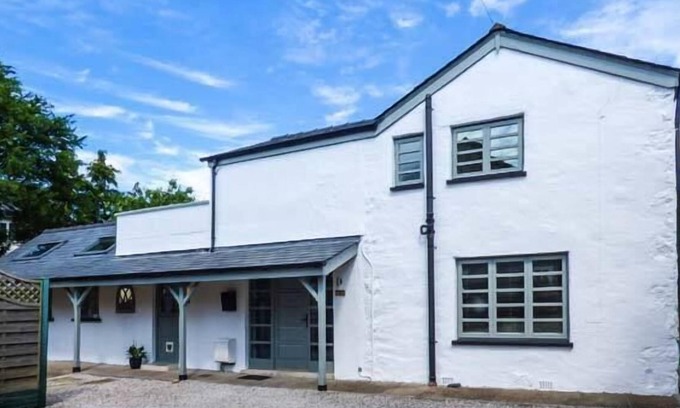 Silverdale Cottage | THE HIDEAWAY, family friendly, luxury holiday cottage in Silverdale
