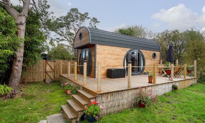 Criccieth House | The Hideaway Pod