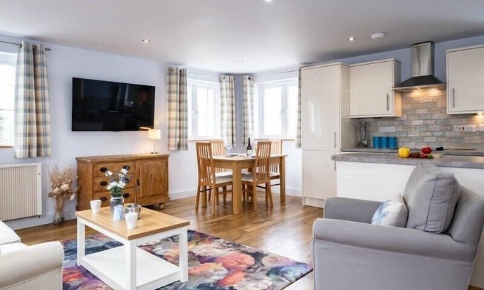 Port Isaac Cottage | THE HIDEAWAY, with a garden in Port Isaac