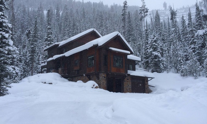 Big Sky House | The Hideout - A cozy, Ski in/Ski out home in Big Sky with Elevator
