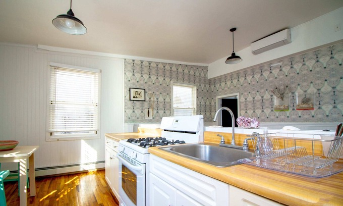 Queens Condo | The High Tide #9 One Bedroom Suite With Kitchen Hotel Room by Redawning