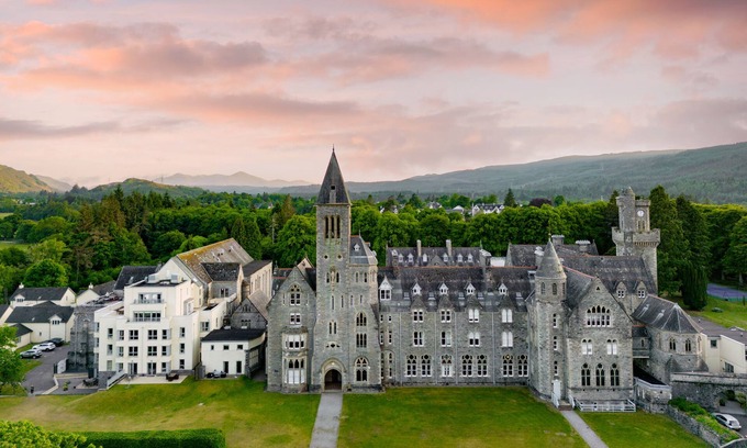 Fort Augustus House | The Highland Club