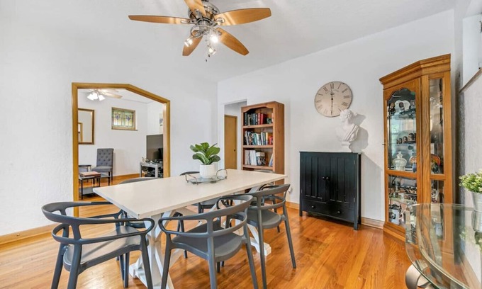 Southwest Garden House | The Hill | 2 Bed 2 Bath | Private Home
