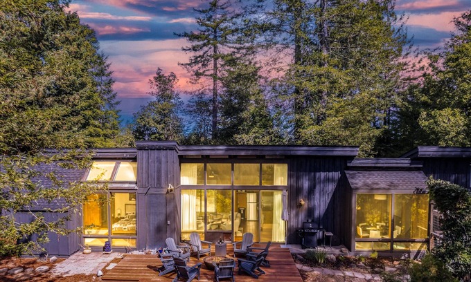 Guerneville Villa | The Hilltop - 5acre Oasis, Views, Hot Tub, Game Room