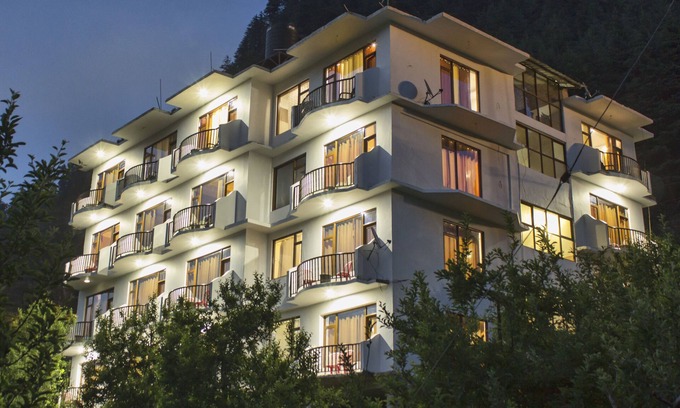Jagatsukh Hotel | The Himalayan Alpine