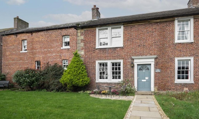 Thurstonfield House | The Hollies