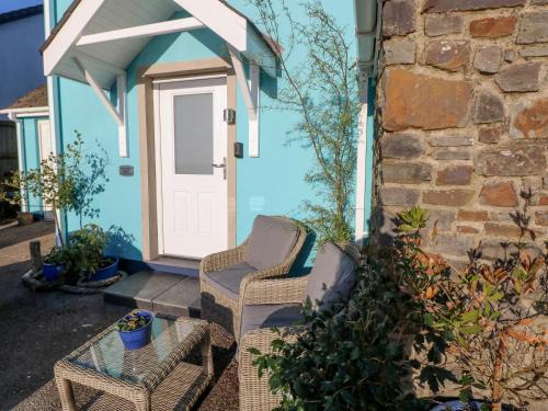 Kilgetty House | The Hollybush