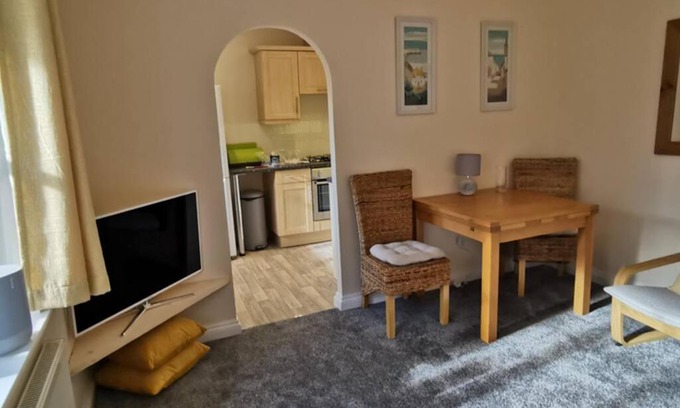 Par Apartment | The Honeypot - Cornish Apartment close to Eden Project & beaches