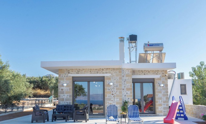 Gramvousa House | The Hospitality of the 11 Brothers