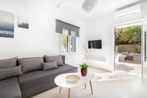 Neo Psychiko Apartment | The HostMaster Aethereal Style
