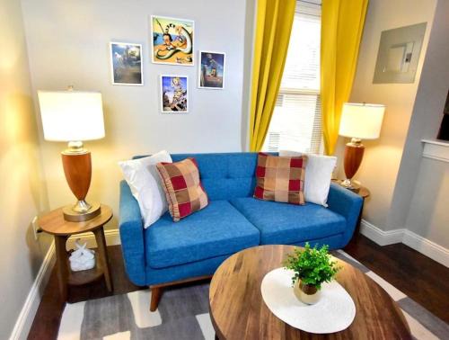 Detroit - Shoreway Apartment | The House Hotels - Lake Ave