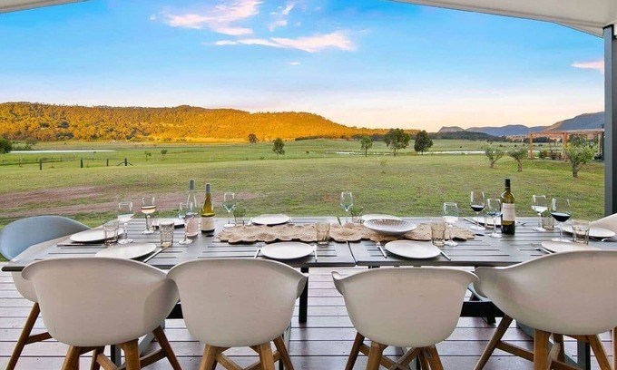 Broke House | The House @ The Charles at Broke Hunter Valley Luxury