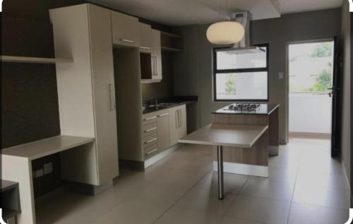 Greater Johannesburg Metropolitan Area Apartment | The hub Bryanston