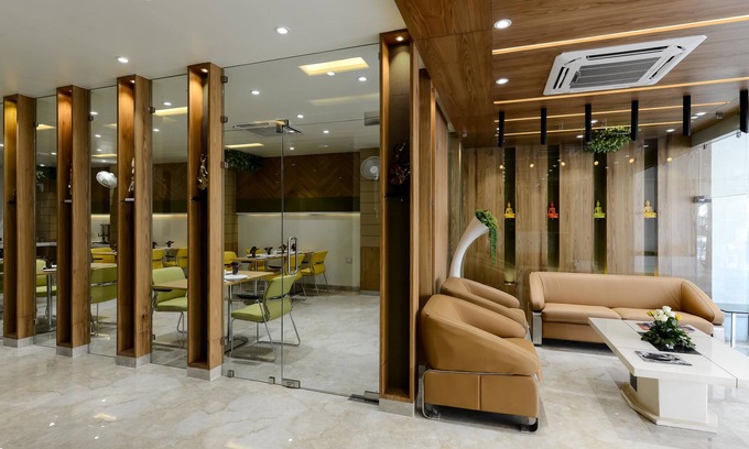 Bhopal Hotel | The Hubstreet Hotel