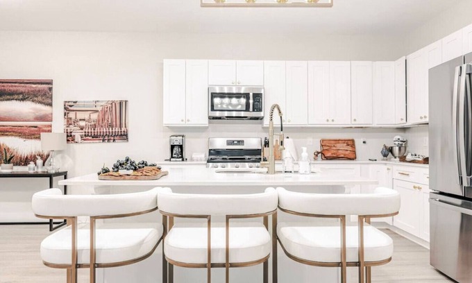 North Charleston House | The Hugo Hideaway~Spacious 3br/2.5ba N. Chs home