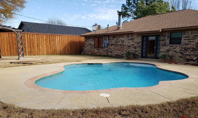 Southwest Arlington House | The Humble Abode