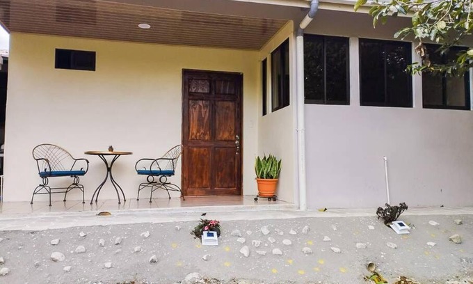 Bijagua Apartment | The Hummingbird House