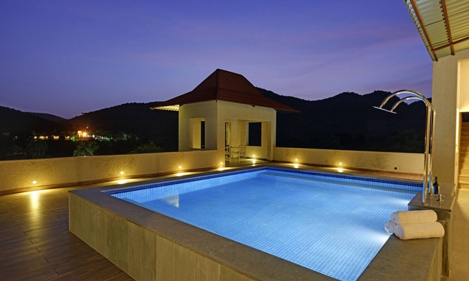 Bedla Hotel | The Hunting Lodge
