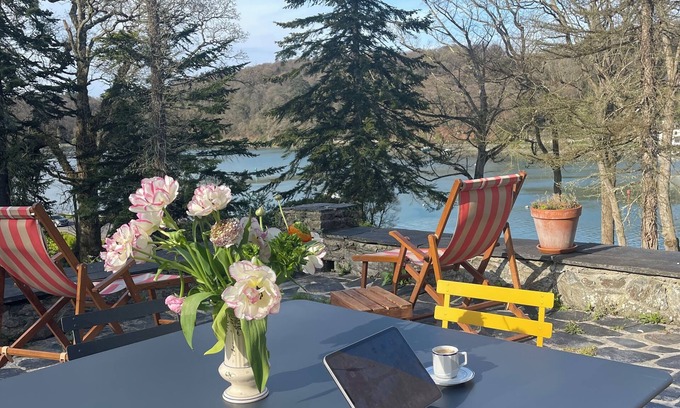 Morlaix Villa | The ideal vacation home with sea and river views. 10mn from beaches 5mn from Morlaix.