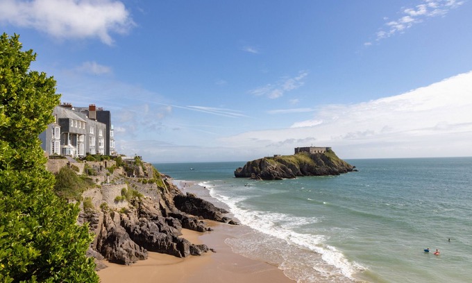 Tenby Hotel | The Imperial Hotel