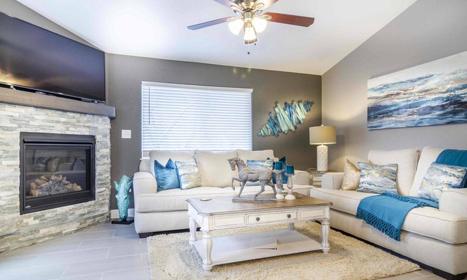West Colorado Springs Condo | The "In-Law's" Hideout